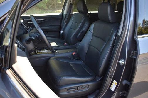 2020 Honda Pilot Touring 8-Passenger