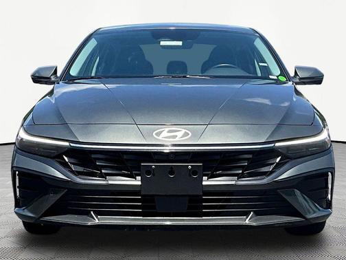 Amazon Gray 2024 Hyundai ELANTRA Limited