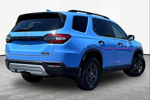 Diffused Sky Pearl 2025 Honda Pilot TrailSport