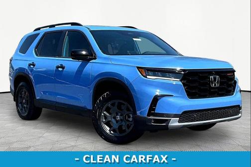 Diffused Sky Pearl 2025 Honda Pilot TrailSport