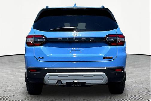 Diffused Sky Pearl 2025 Honda Pilot TrailSport