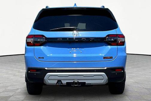 Diffused Sky Pearl 2025 Honda Pilot TrailSport