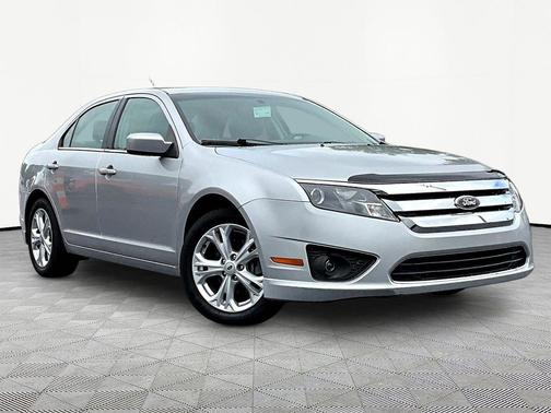 Ingot Silver Metallic 2012 Ford Fusion SE