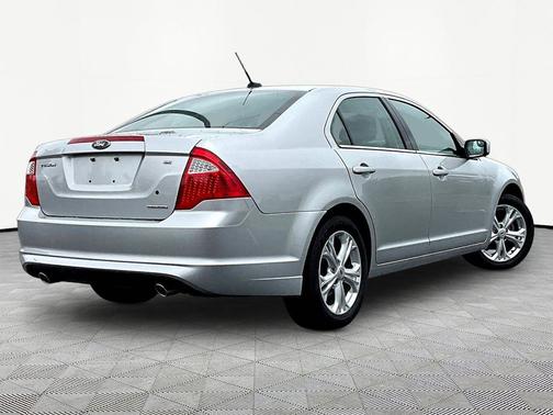 Ingot Silver Metallic 2012 Ford Fusion SE