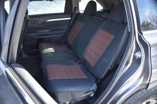 2015 Toyota Highlander LE