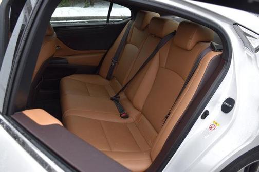 2019 Lexus ES 350 Base