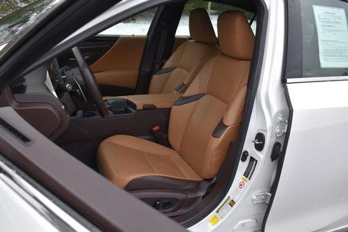 2019 Lexus ES 350 Base