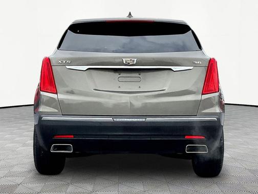 Bronze Dune Metallic 2018 Cadillac XT5 Luxury