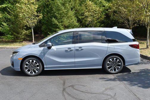 Sonic Gray Pearl 2026 Honda Odyssey Elite