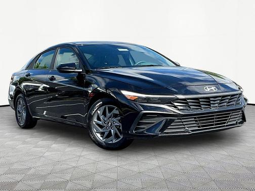 Abyss Black 2024 Hyundai ELANTRA SEL
