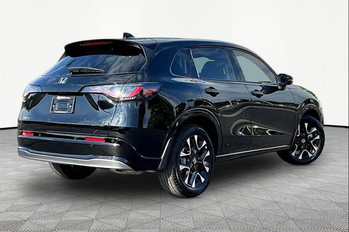 Crystal Black Pearl 2026 Honda HR-V EX-L
