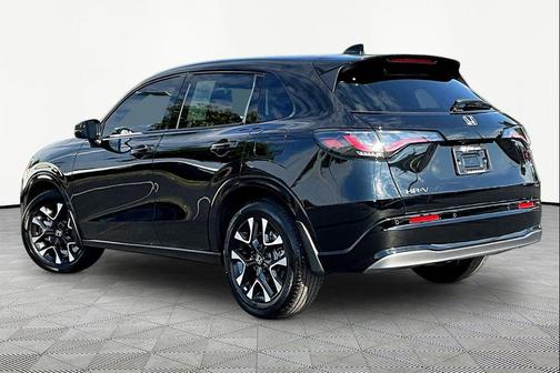Crystal Black Pearl 2026 Honda HR-V EX-L