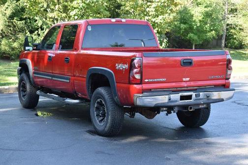 2005 Chevrolet Silverado 2500 LT H/D Crew Cab