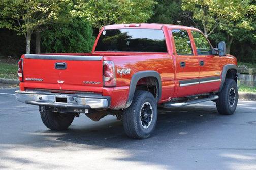 2005 Chevrolet Silverado 2500 LT H/D Crew Cab