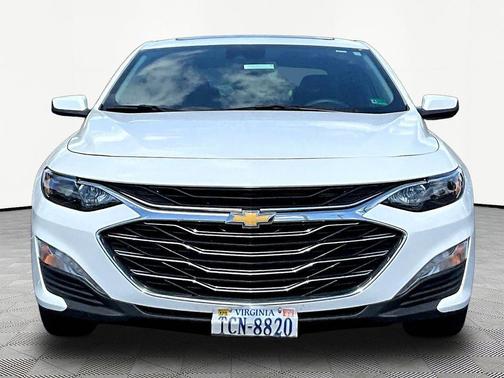 Summit White 2024 Chevrolet Malibu FWD 1LT