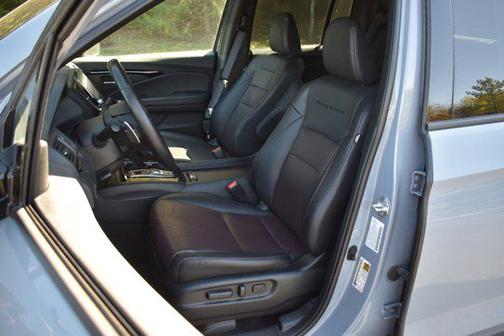 2023 Honda Ridgeline Black