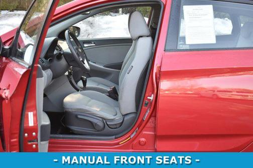 2013 Hyundai Accent SE