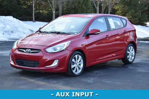 2013 Hyundai Accent SE