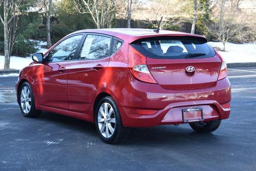 2013 Hyundai Accent SE