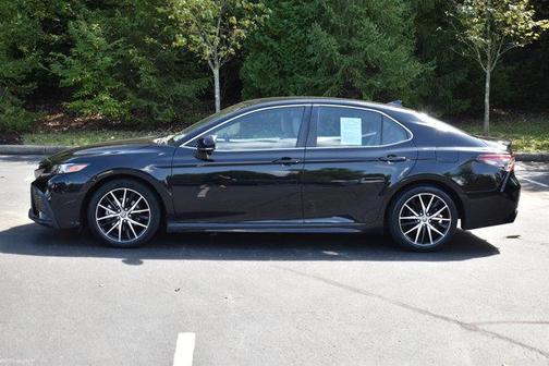 2023 Toyota Camry 