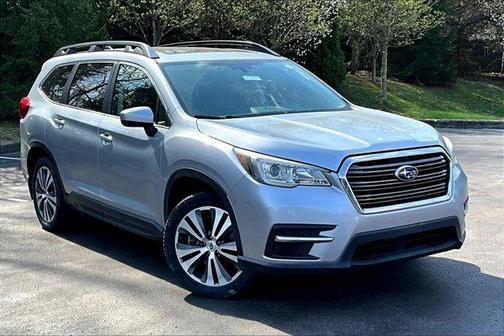Ice Silver Metallic 2019 Subaru Ascent Premium 7-Passenger