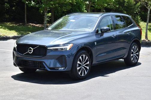 2024 Volvo XC60 B5 Plus Dark Theme