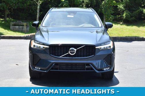 2024 Volvo XC60 B5 Plus Dark Theme