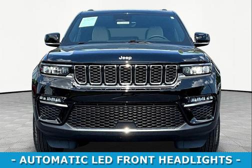 Diamond Black Crystal Pearlcoat 2025 Jeep Grand Cherokee Limited