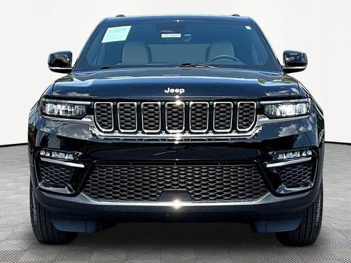 Diamond Black Crystal Pearlcoat 2025 Jeep Grand Cherokee Limited