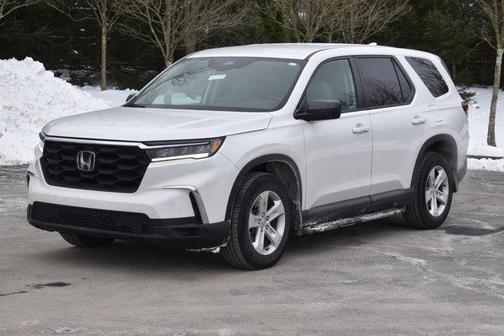 2023 Honda Pilot AWD LX