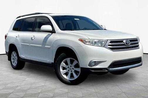 Blizzard Pearl 2013 Toyota Highlander SE