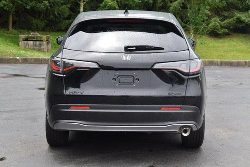 Deep Ocean Pearl 2026 Honda HR-V AWD Sport