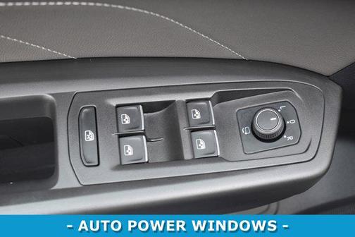 2022 Volkswagen Atlas Cross Sport 3.6L V6 SEL Premium R-Line