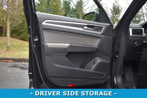 2022 Volkswagen Atlas Cross Sport 3.6L V6 SEL Premium R-Line