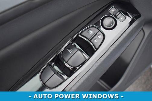 2025 Nissan Altima SR AWD