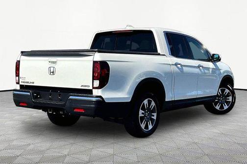 White Diamond Pearl 2019 Honda Ridgeline RTL-E