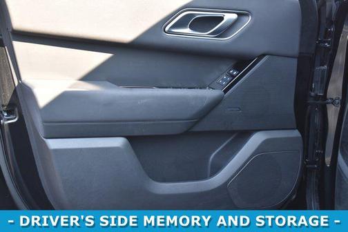 2025 Land Rover Range Rover Velar P250 SE R-Dynamic