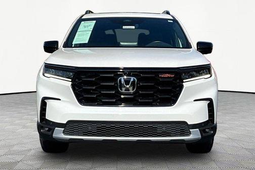 Platinum White Pearl 2024 Honda Pilot TrailSport