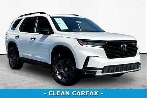 Platinum White Pearl 2024 Honda Pilot TrailSport