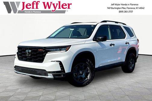Platinum White Pearl 2024 Honda Pilot TrailSport