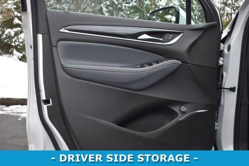 2024 Buick Enclave Essence FWD