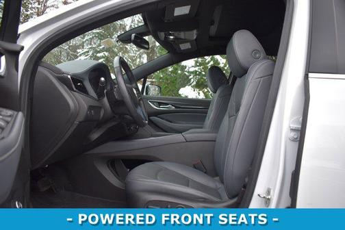 2024 Buick Enclave Essence FWD