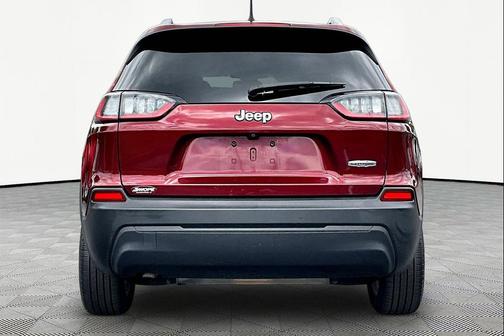 Velvet Red Pearlcoat 2020 Jeep Cherokee Latitude
