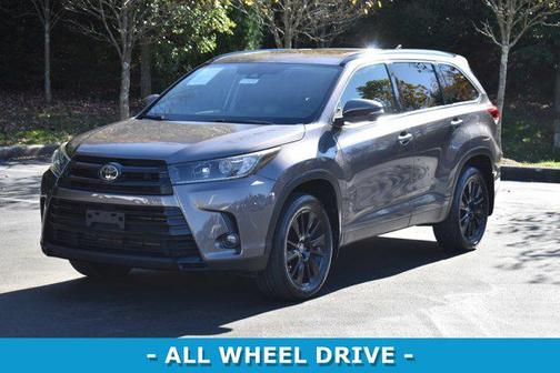 2019 Toyota Highlander SE
