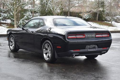 2015 Dodge Challenger SXT