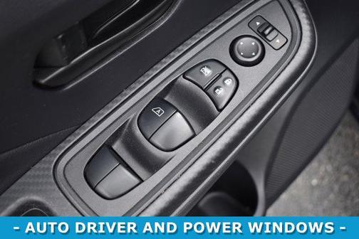 2020 Nissan Versa 1.6 S