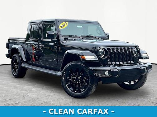 Black Clearcoat 2023 Jeep Gladiator High Altitude 4x4