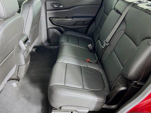 2023 GMC Acadia FWD SLT