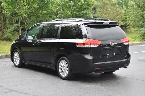 2012 Toyota Sienna XLE
