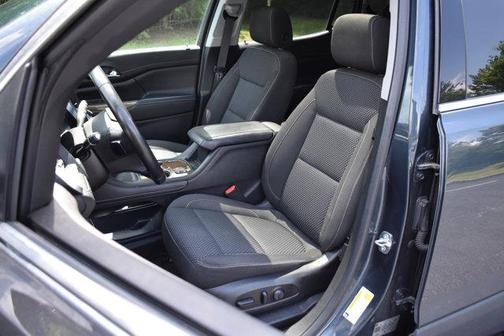 2020 GMC Acadia FWD SLE